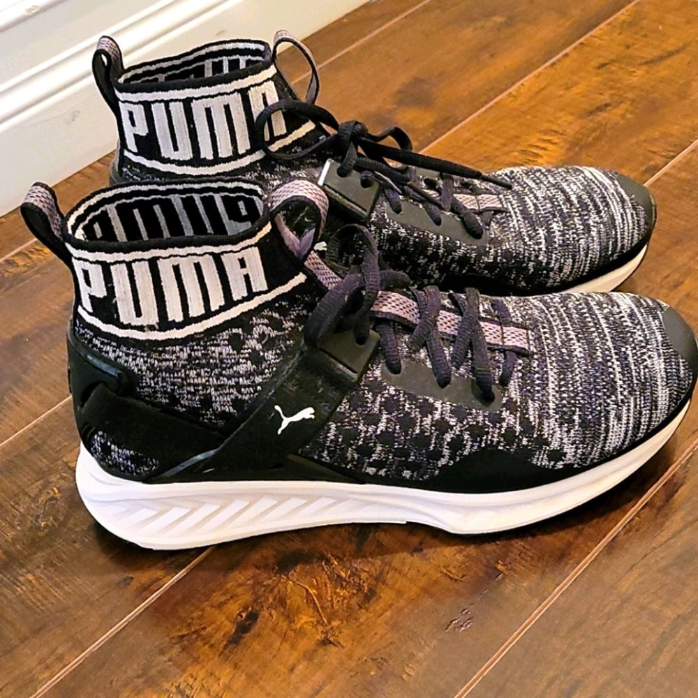 Puma Women's Sneakers in size 8